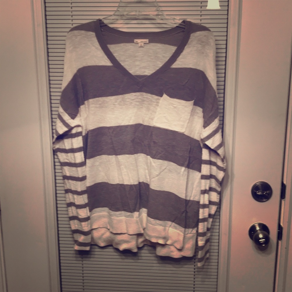 Gap lightweight sweater